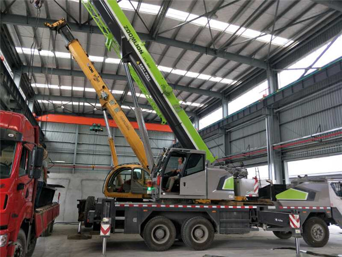 平武县高空车出租需要注意哪些安全事项？